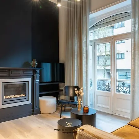 Characteristic House Near The For 10 *