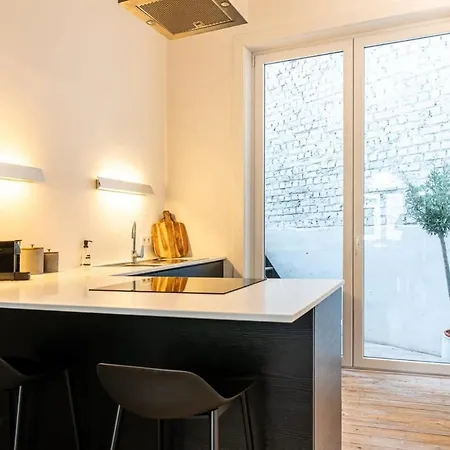 Characteristic House Near The For 10 *